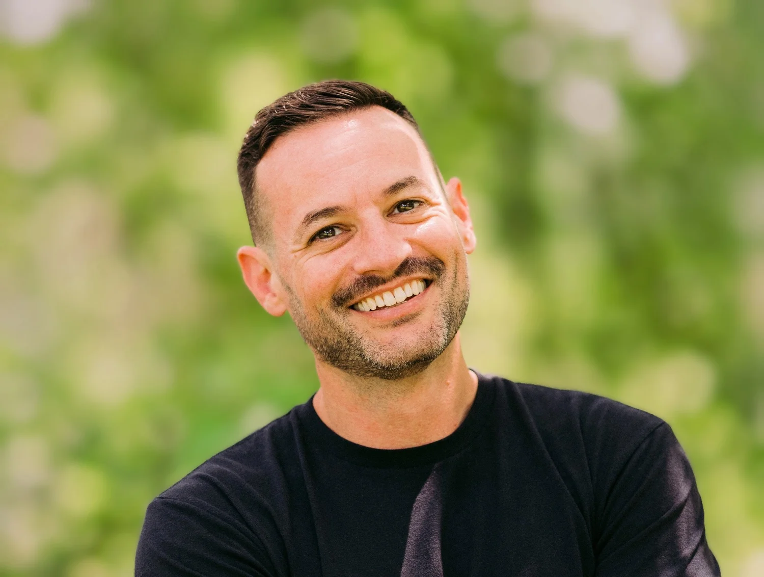 Yoni Samuel-Siegel working with a school enrollment team